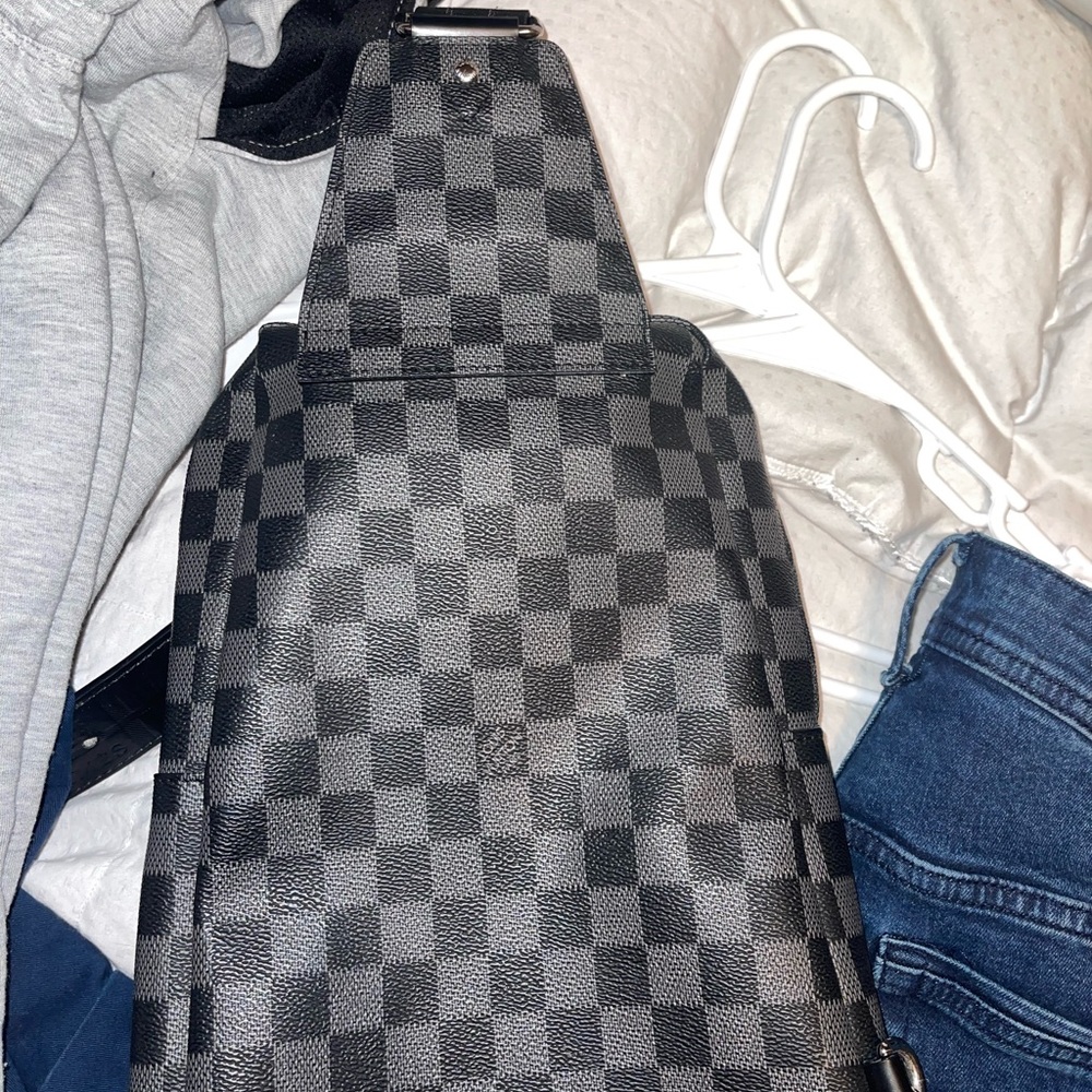 louis vuitton shoulder bag